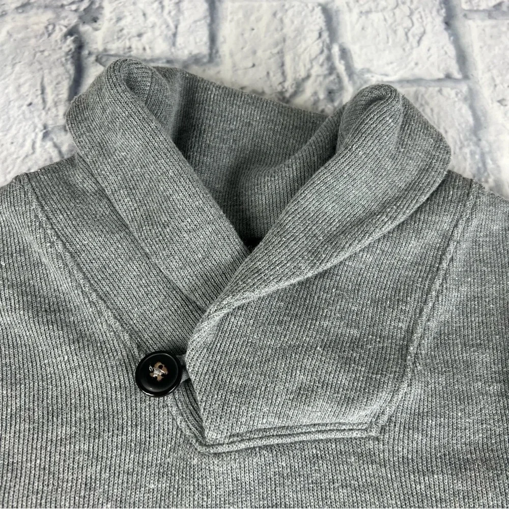 Gap size large 10/11, gray sweater